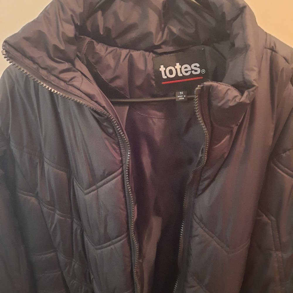 1x totes longer thigh length black puffer winter jacket